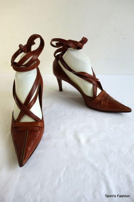 yves saint laurent vintage pumps